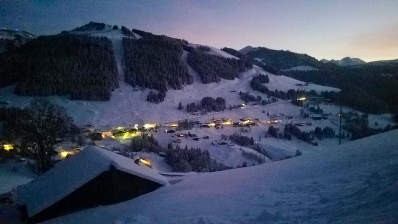 Appartement Confortable Avec Vue Sur La Montagne Notre-Dame-de-Bellecombe Kültér fotó